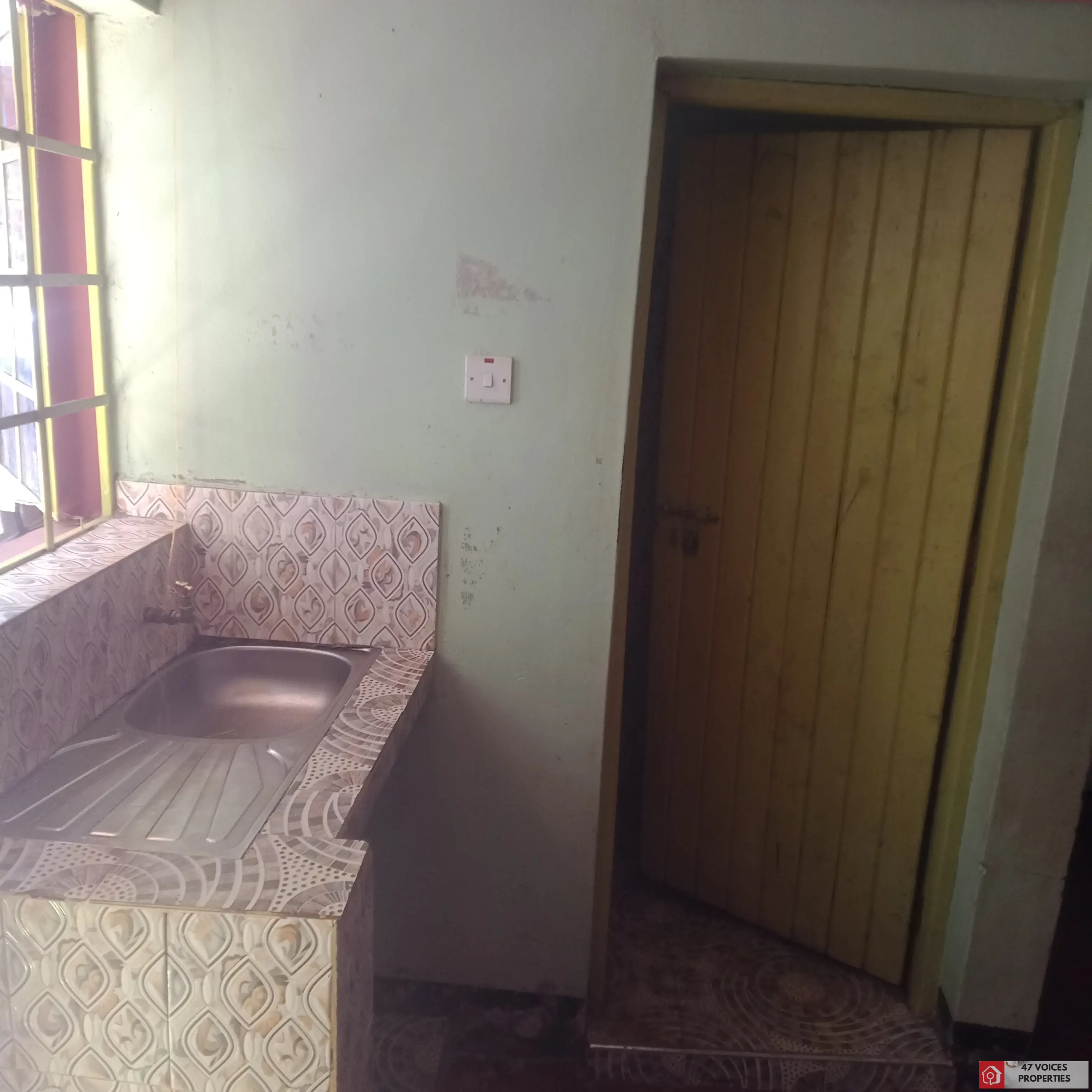 Bedsitter apartment in Kiganjo